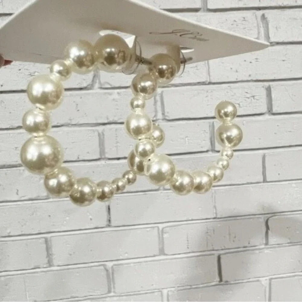 J. Crew‎ Women's Mixed Pearl Hoop Earrings